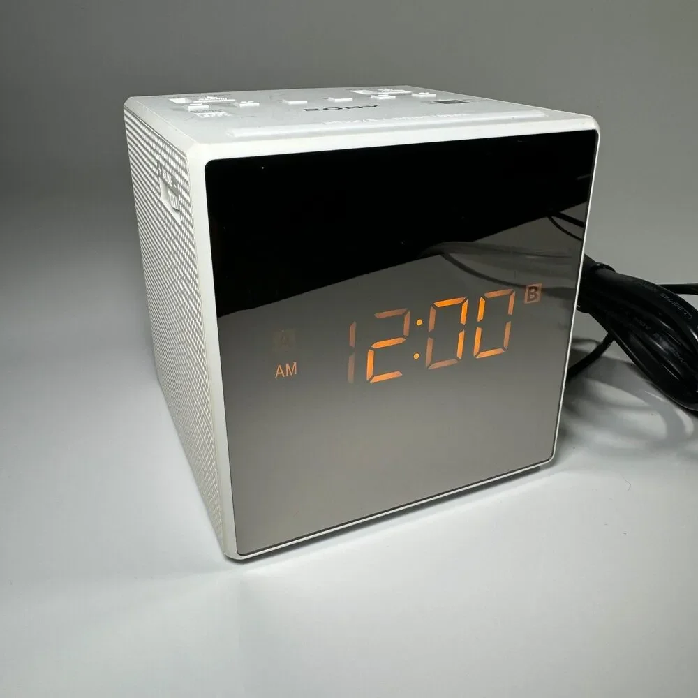 Sony ICF-C1T Alarm Clock Radio FM/AM White Cube w/ Power Cable TESTED WORKING